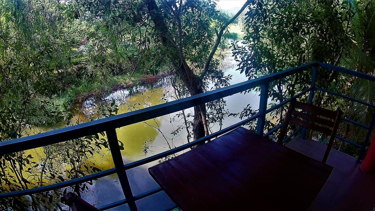 Riverside Ban Cho Lae Eksteriør bilde